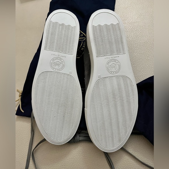 NWB - Johnston & Murphy Italian Suede Sneakers - Size 9.5 - Made in Italy - Picture 6 of 8